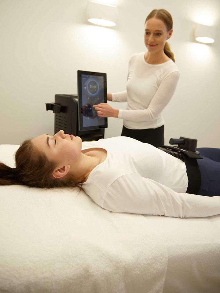 Anwendung mit dem EMP Body Shaper im Liegen